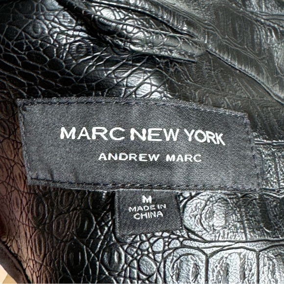 Andrew Marc New York Women’s M Jacket Button Front Black Crocodile Print NEW - Picture 14 of 14